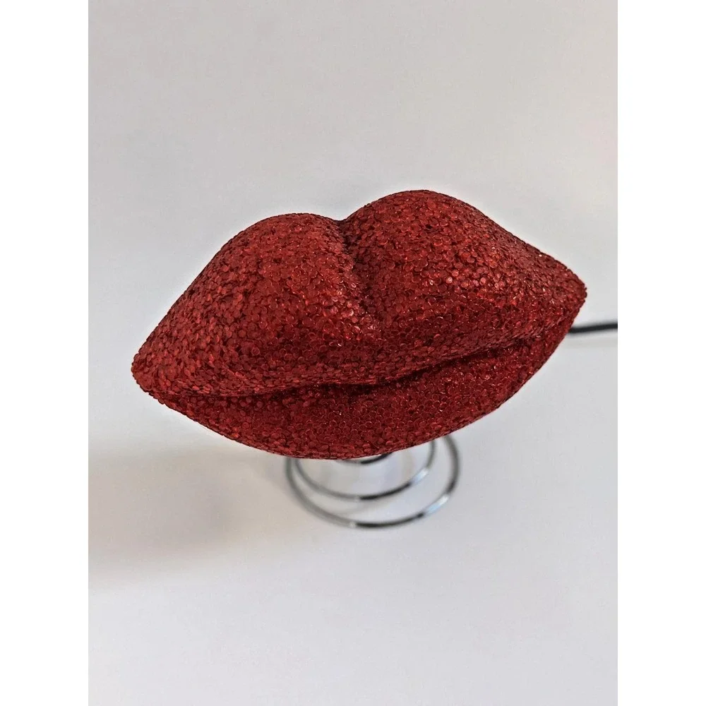 Vintage 1990's Red Lips Melted Plastic Popcorn Lamp Accent Light Pop Art Novelty